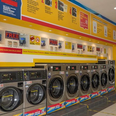 Mary J Hotel Family 10 Pax Room Kota Bharu Buitenkant foto