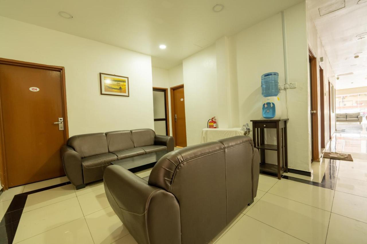 Mary J Hotel Family 10 Pax Room Kota Bharu Buitenkant foto
