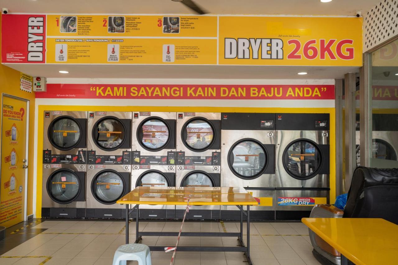 Mary J Hotel Family 10 Pax Room Kota Bharu Buitenkant foto