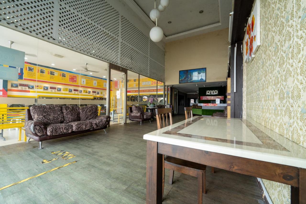 Mary J Hotel Family 10 Pax Room Kota Bharu Buitenkant foto